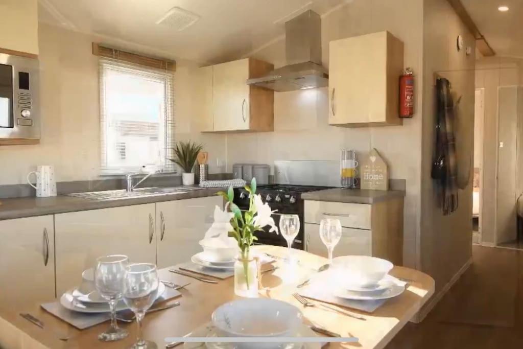 Perfect Family Getaway, With Lots Of Facilities! Scratby Exterior photo
